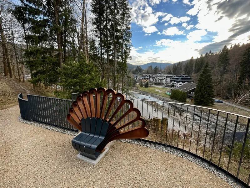 Aussichtspunkt auf dem Felsen Tetřivek
