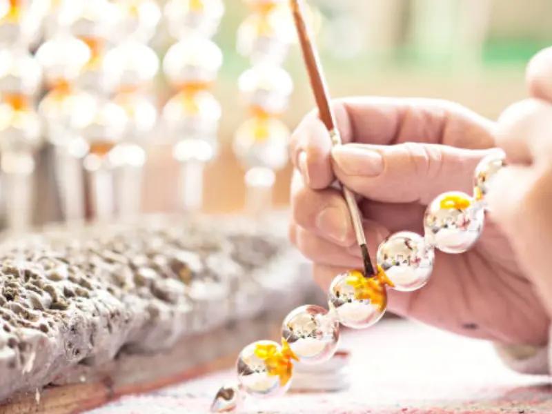 Rautis - pearl ornaments from Poniklá
