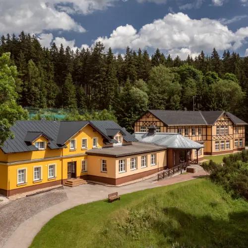 Feierlichkeiten zum 90-jährigen Bestehen der Schule