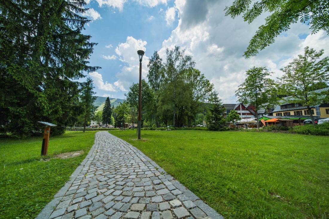 Poznejte Špindlerův Mlýn na naučných stezkách