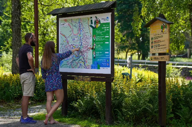 Za zielonym szalikiem