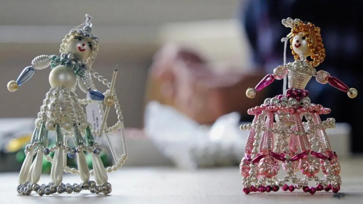 Rautis - pearl ornaments from Poniklá