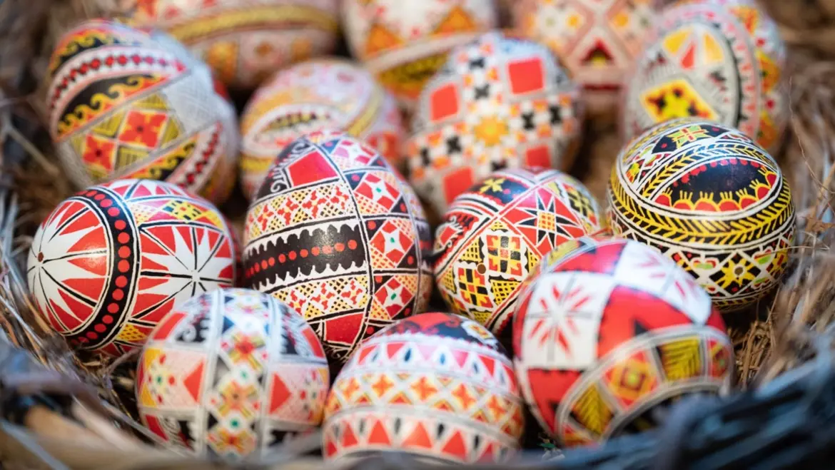 Kraslice malované voskem